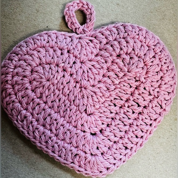 Mini Crocheted Heart Potholders, Kitchen Decor - Picture 4 of 8